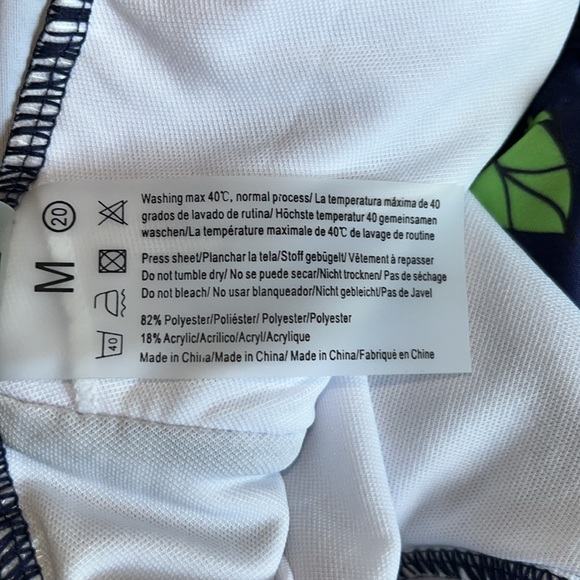 B2PRITY Size Medium One Piece Swimsuit NWOT - Picture 8 of 8